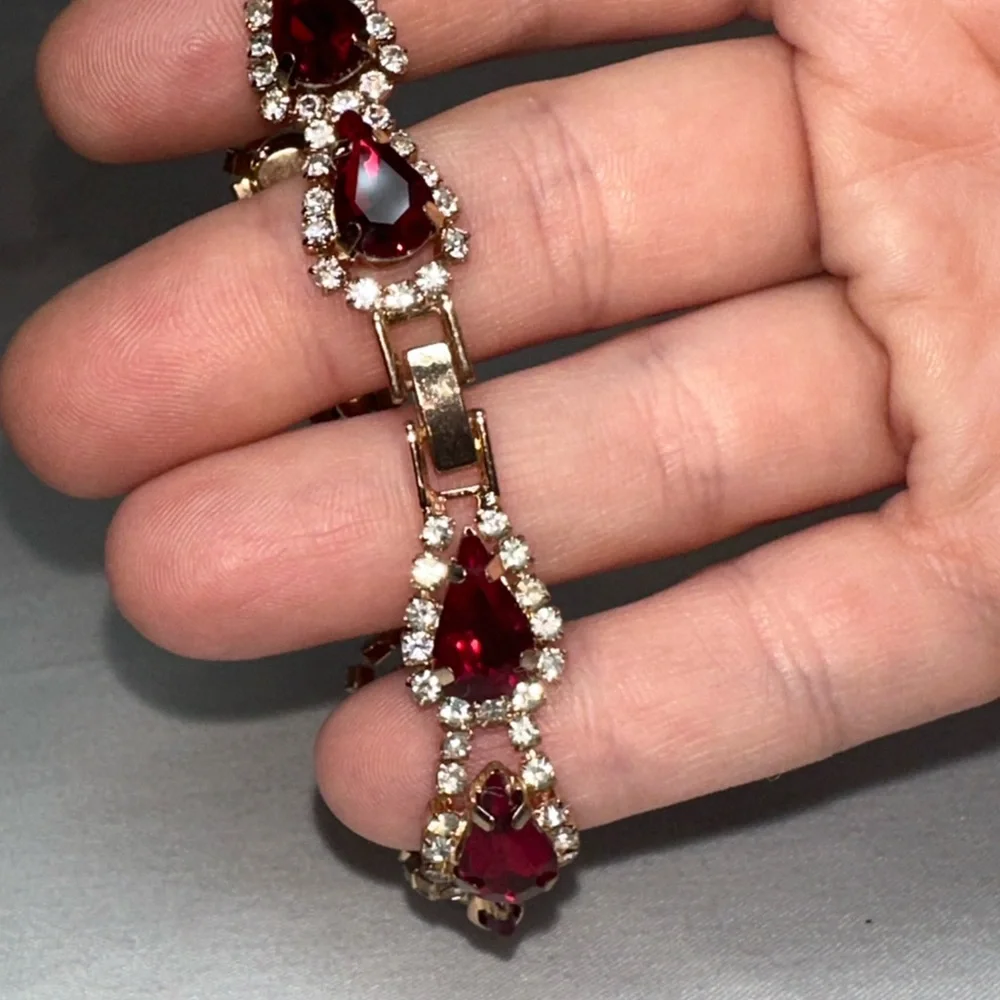 Vintage Inspired Red Stone Bracelet Gold Tone Teardrop Crystal Statement Jewelry